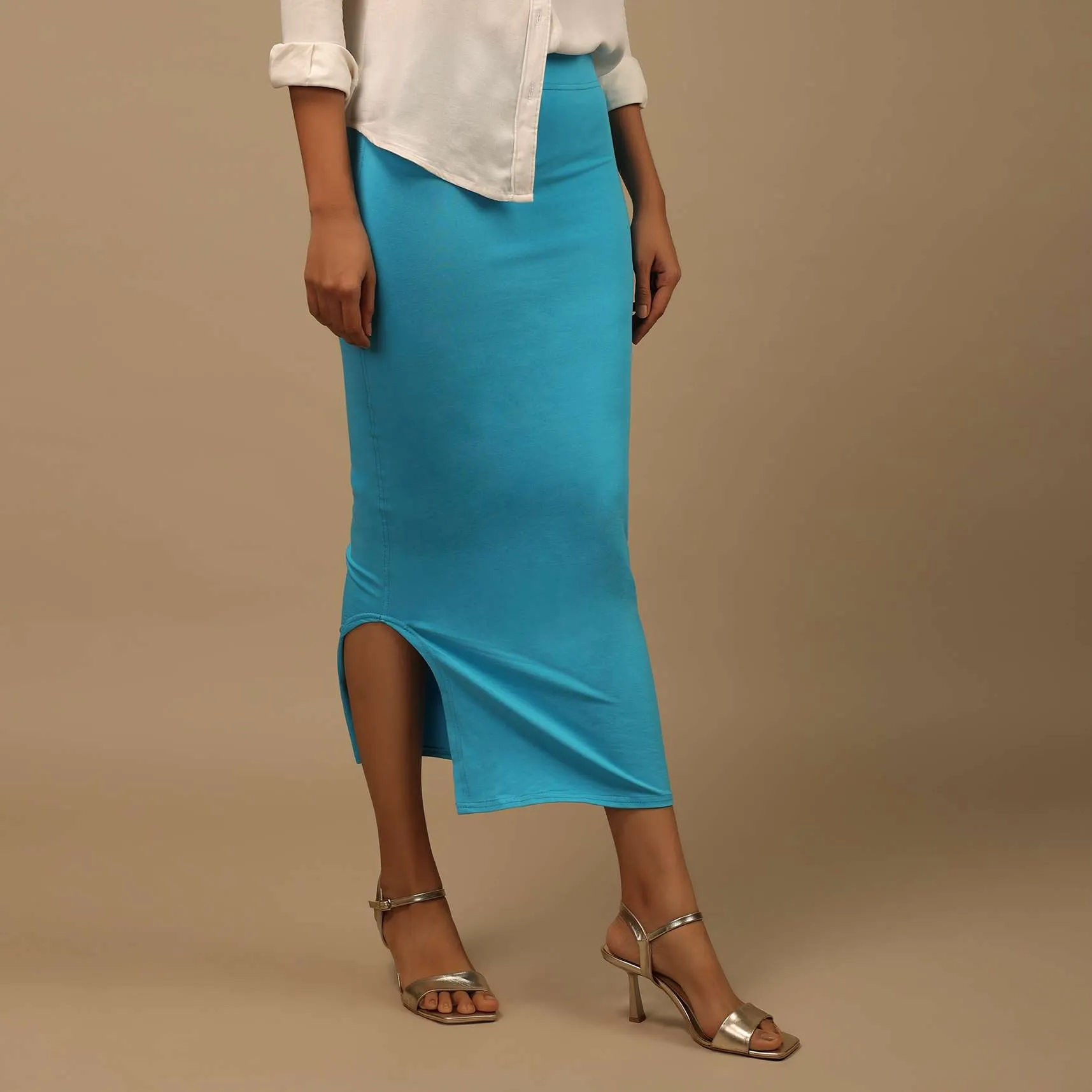 Azure Blue Shapewear Saree Petticoat In Cotton Lycra With Elastic Waistband And Slit