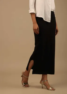 Black Shapewear Saree Petticoat In Cotton Lycra With Elastic Waistband And Slit
