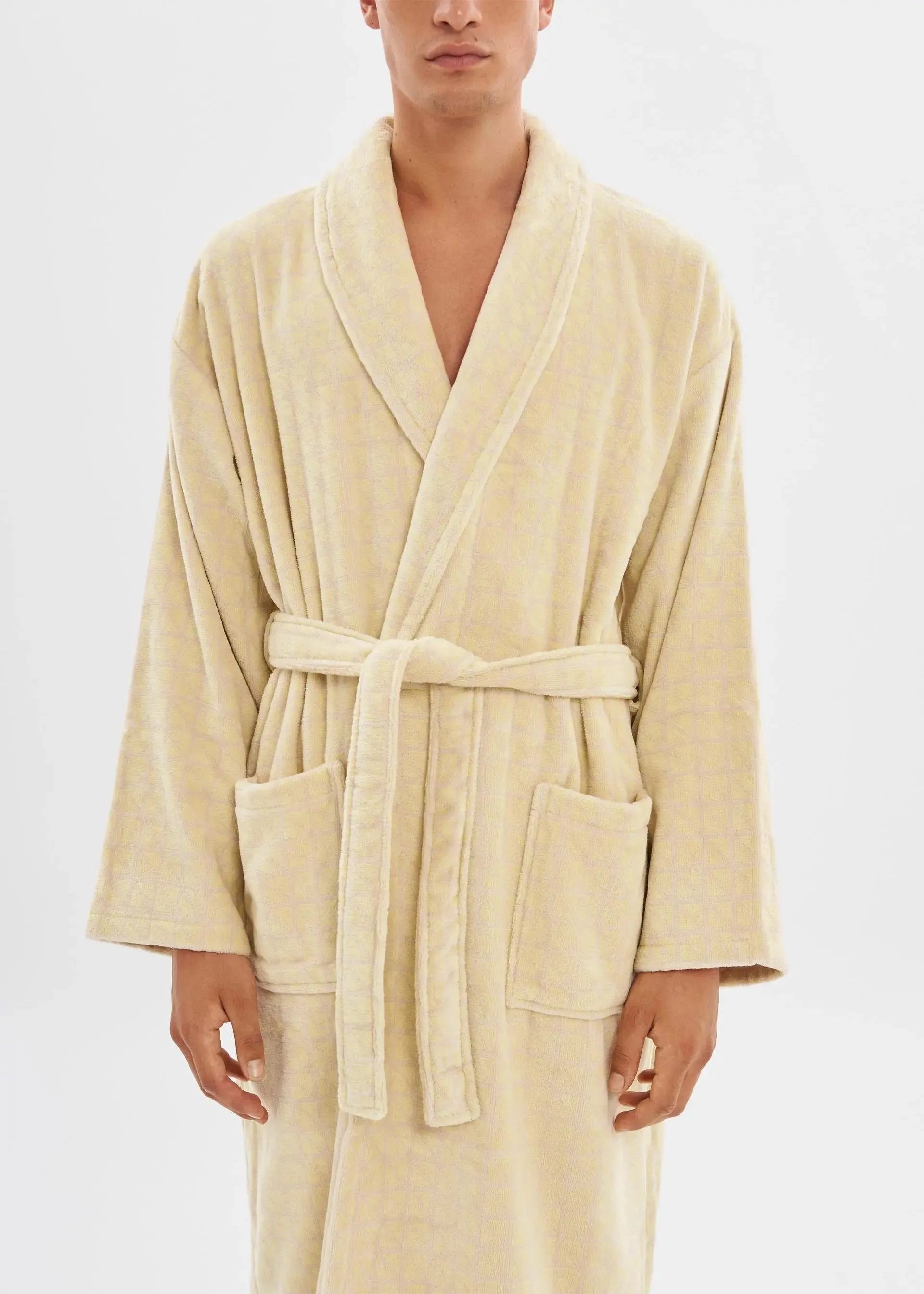 Geo Triangle Velour Bathrobe