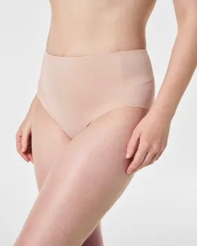 SPANXsmooth™ Contouring Hi-Leg Brief