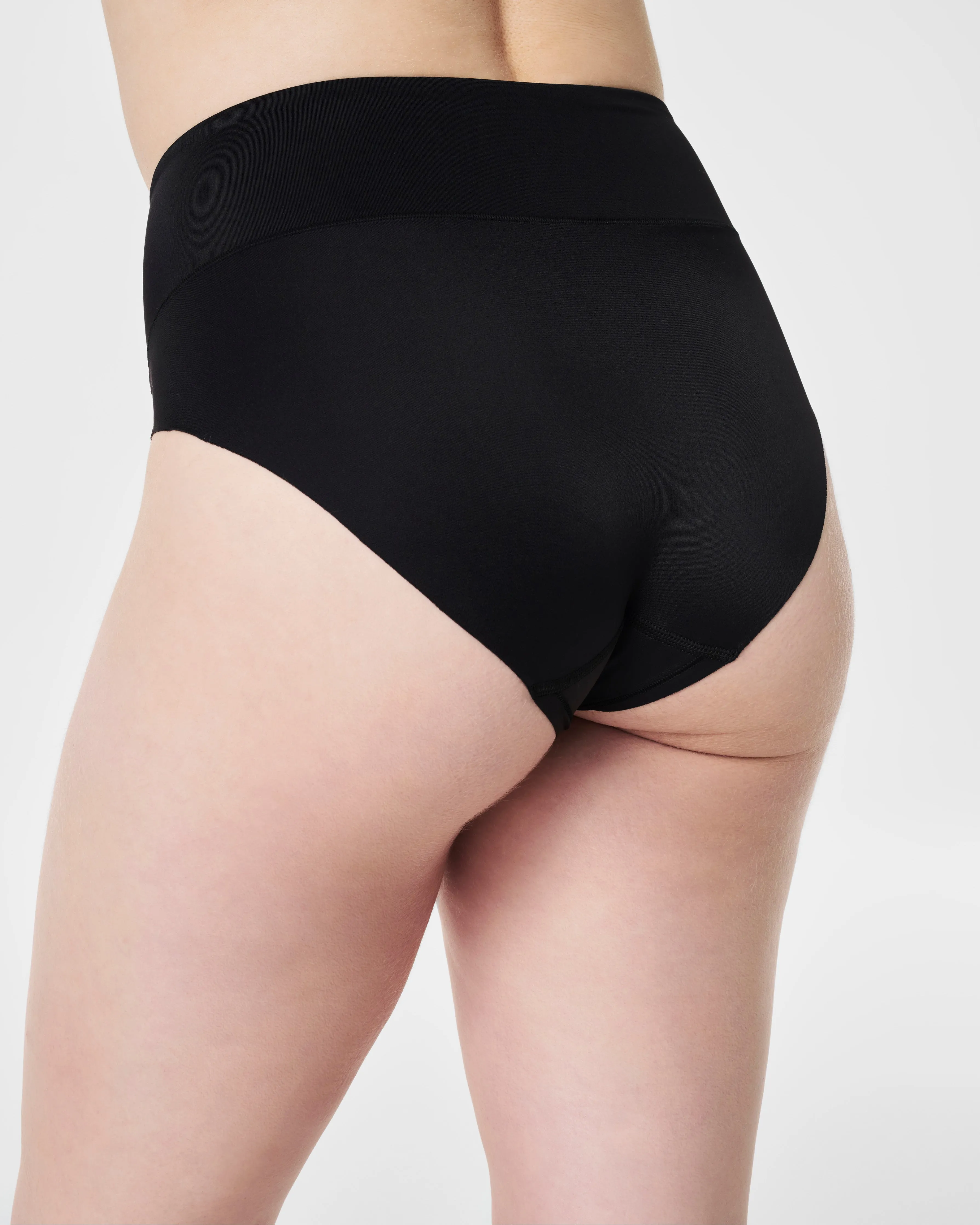 SPANXsmooth™ Contouring Hi-Leg Brief